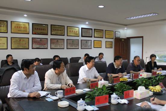 省委常委、副省長駱玉林實地考察物產(chǎn)集團&ldquo;雙百&rdquo;行動重點項目